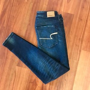 AEO Dark Wash Jegging